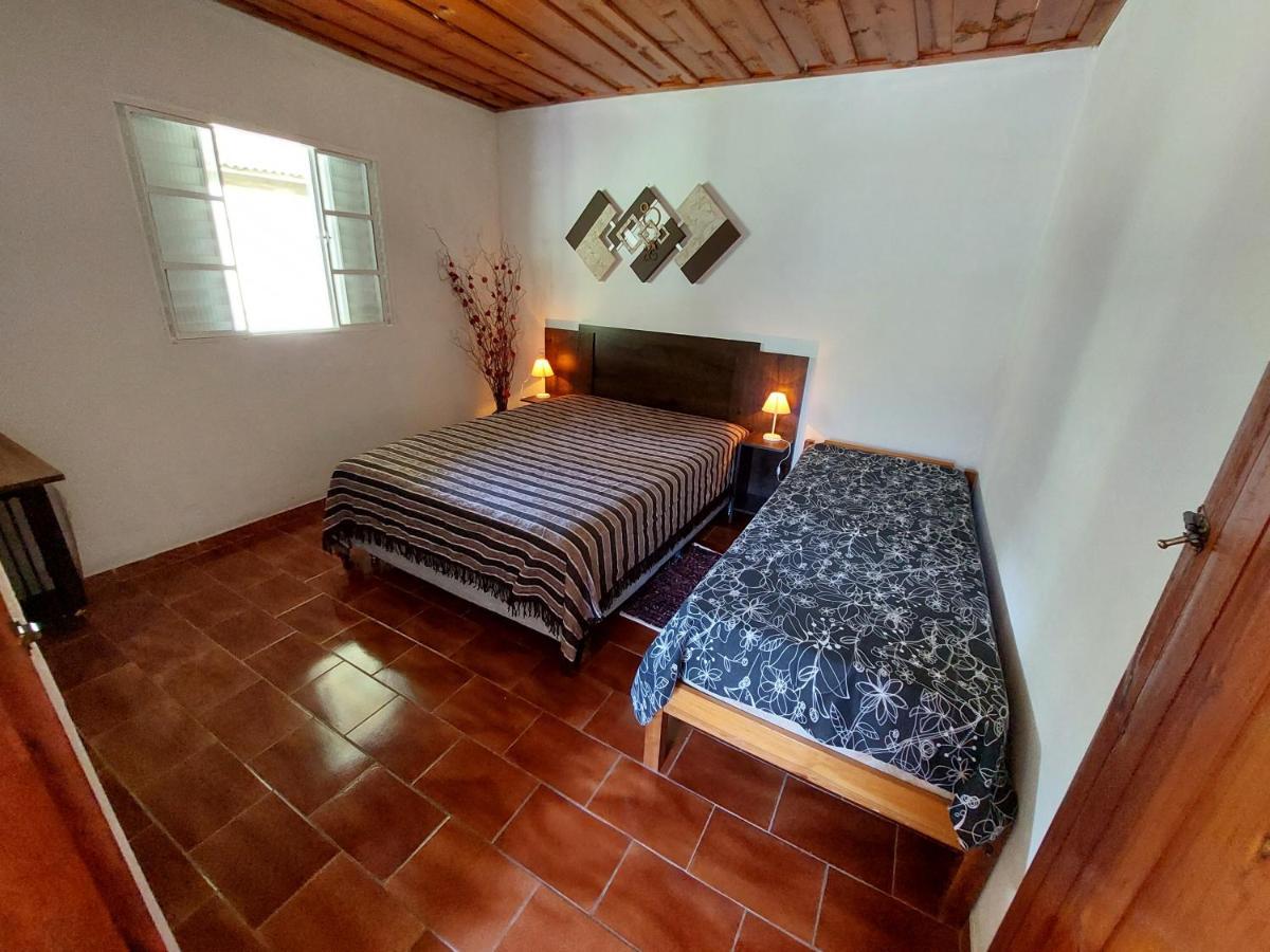 Casa Aconchegante Na Roca C/ Piscina/Churrasqueira Goncalves Exterior photo