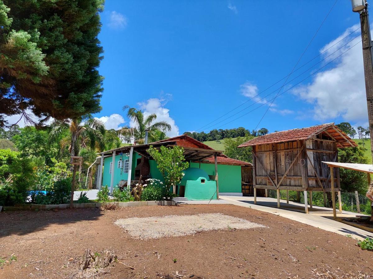 Casa Aconchegante Na Roca C/ Piscina/Churrasqueira Goncalves Exterior photo